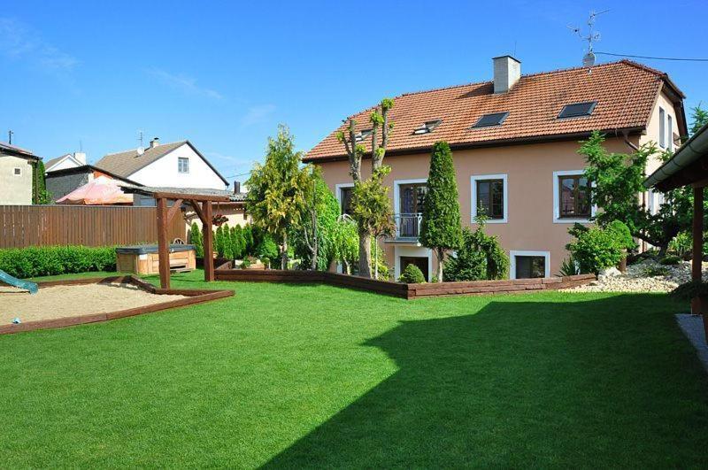 Penzion Farma Lednice Exterior photo
